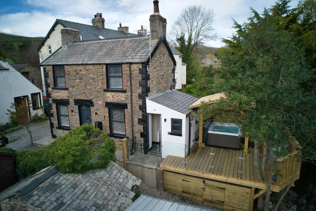 Luxurious Cottage With Hot Tub, Lake District Duddon Eksteriør bilde