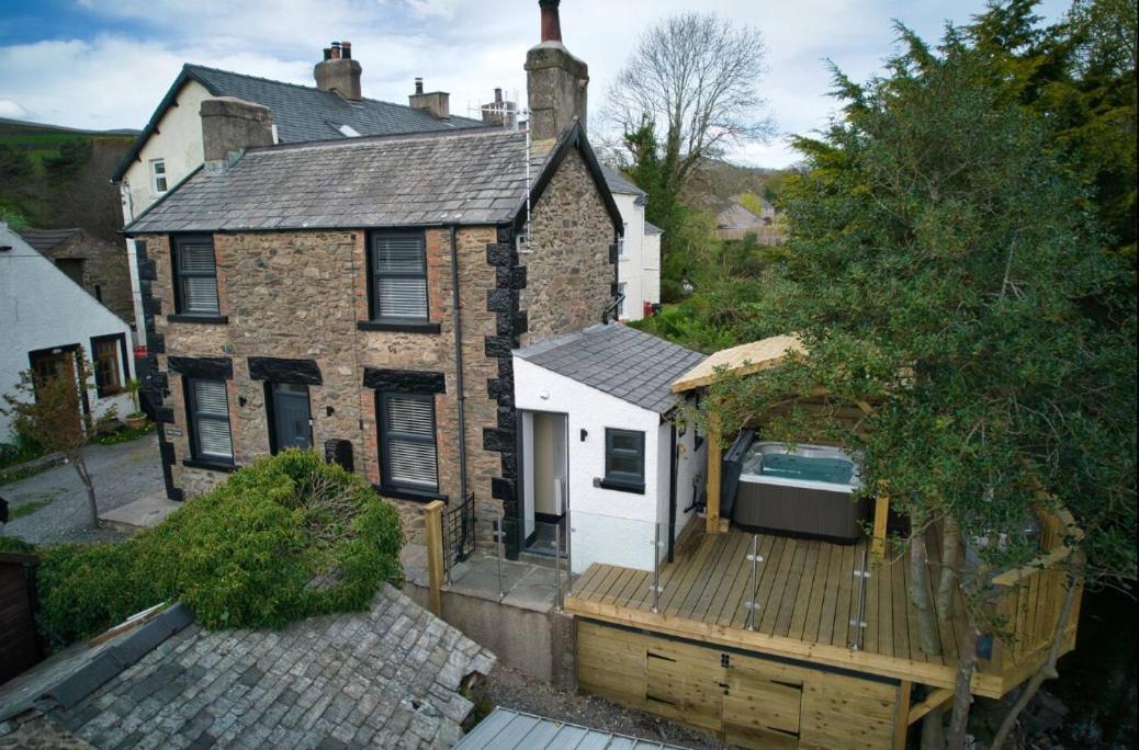 Luxurious Cottage With Hot Tub, Lake District Duddon Eksteriør bilde