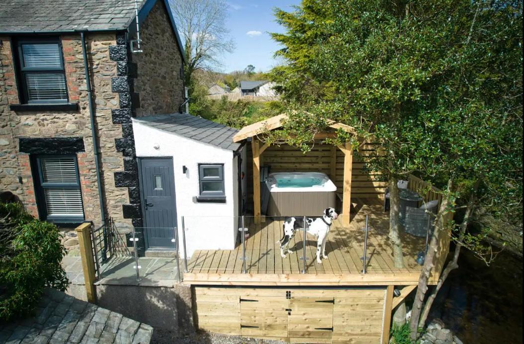 Luxurious Cottage With Hot Tub, Lake District Duddon Eksteriør bilde