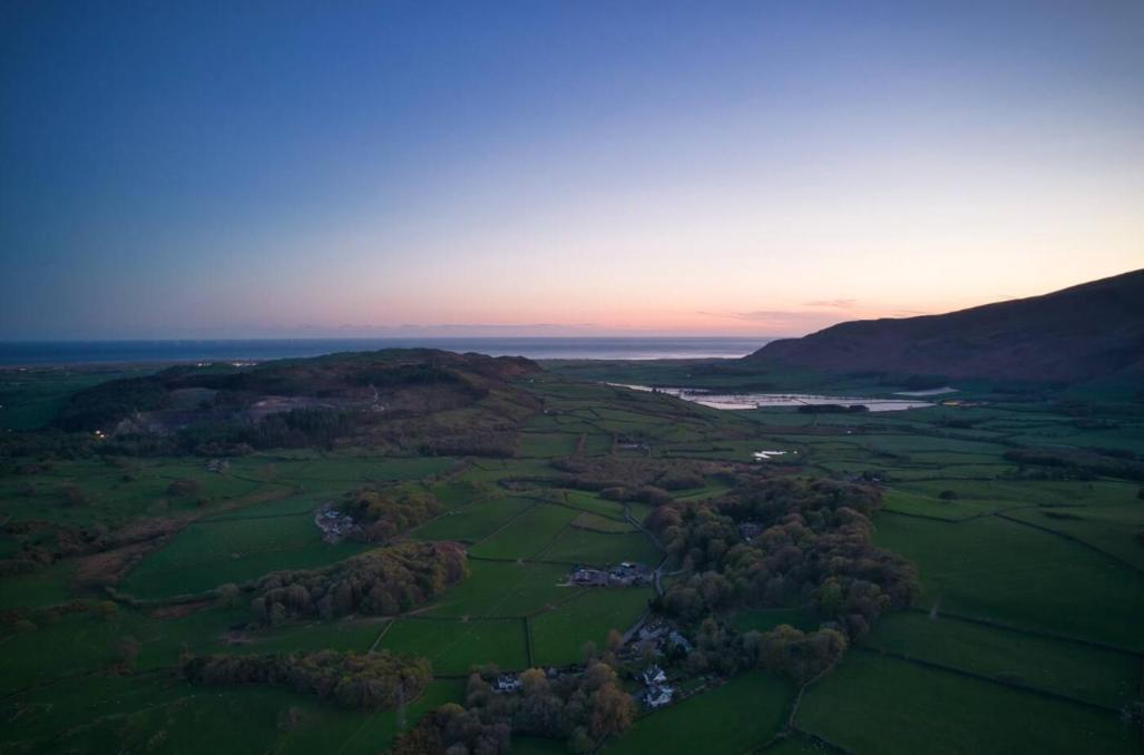 Luxurious Cottage With Hot Tub, Lake District Duddon Eksteriør bilde