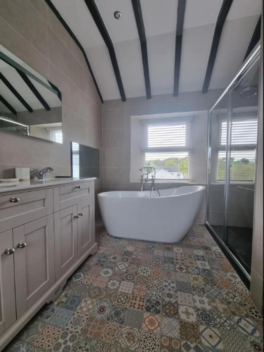 Luxurious Cottage With Hot Tub, Lake District Duddon Eksteriør bilde